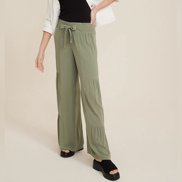 High Rise Tiered Wide Leg Pant - Picture 3 of 5